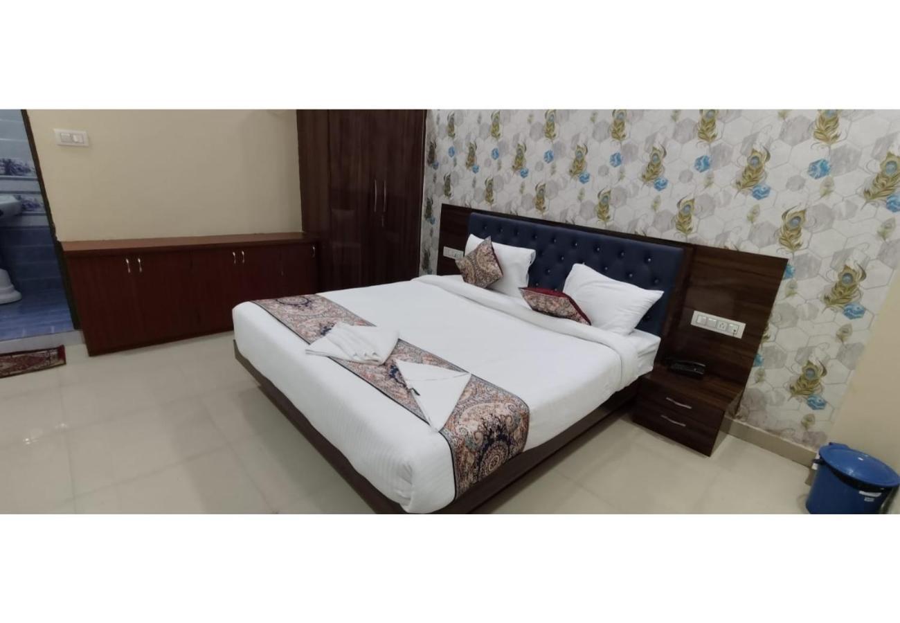 Gk Hotel And Restaurant Varanasi Dış mekan fotoğraf