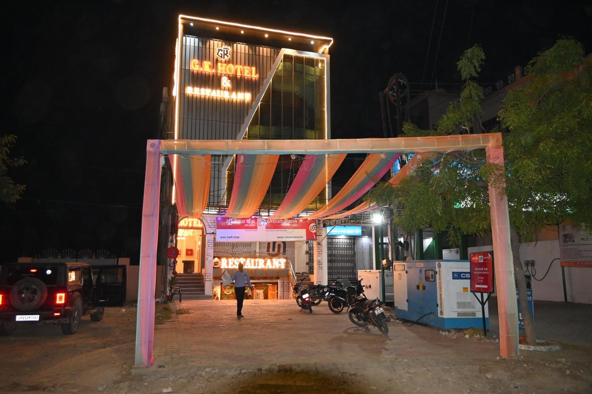 Gk Hotel And Restaurant Varanasi Dış mekan fotoğraf
